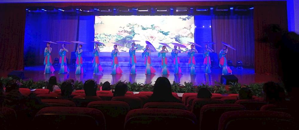 彰显艺术教育特色 助推学校内涵发展