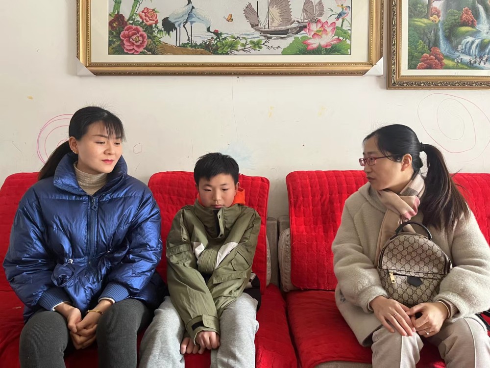 爱心来敲门，甫里在行动 