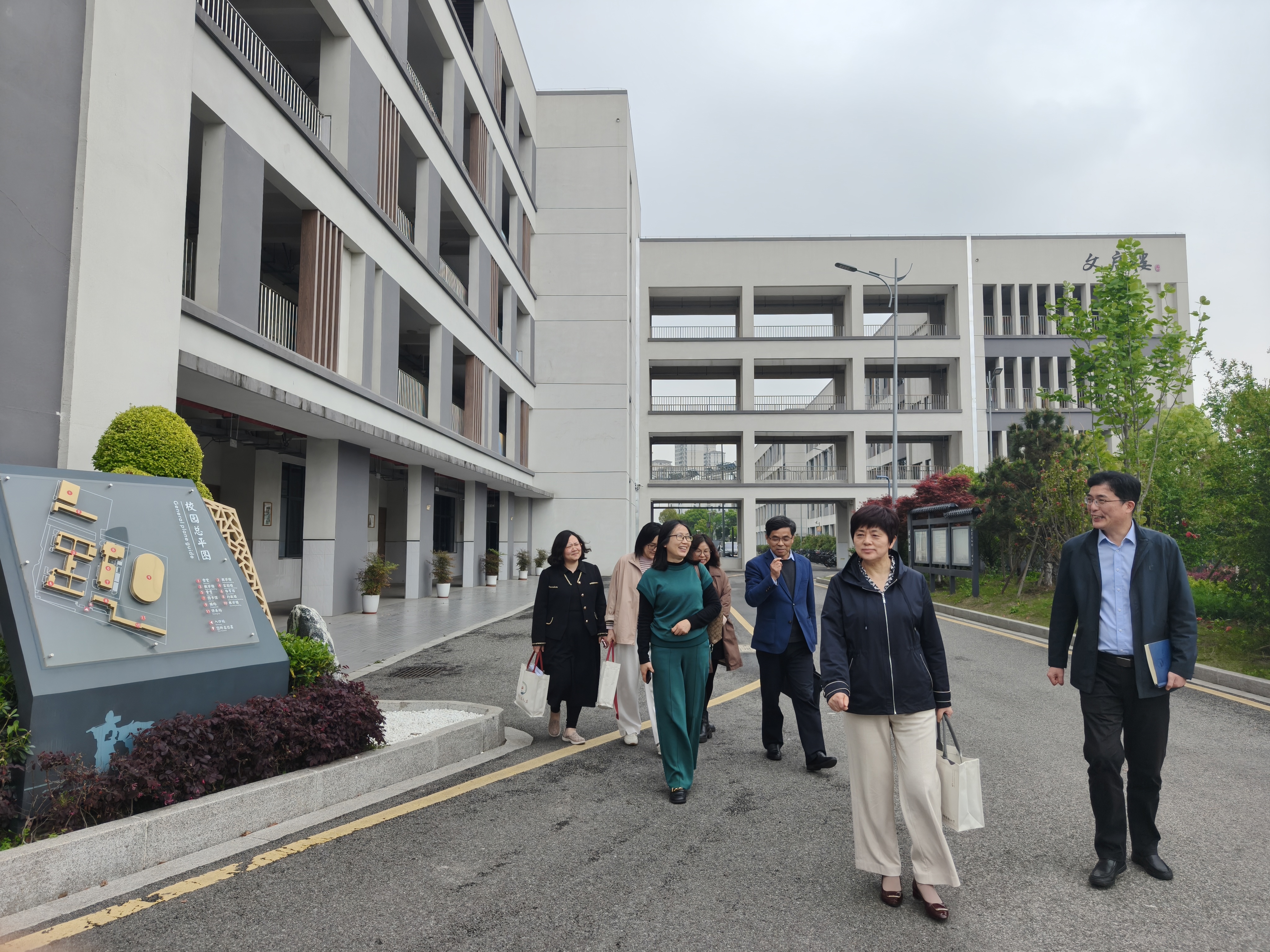 督导进校园，暖心促前行——吴中区第一片区责任督学莅临指导