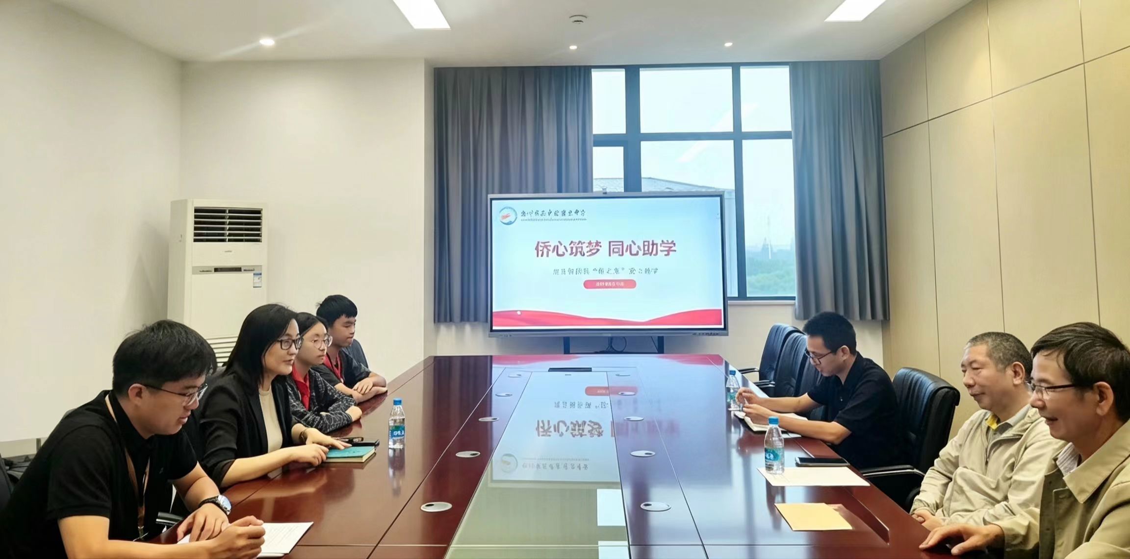 侨心筑梦 同心助学 ——甫里中学暖心助学活动圆满开展